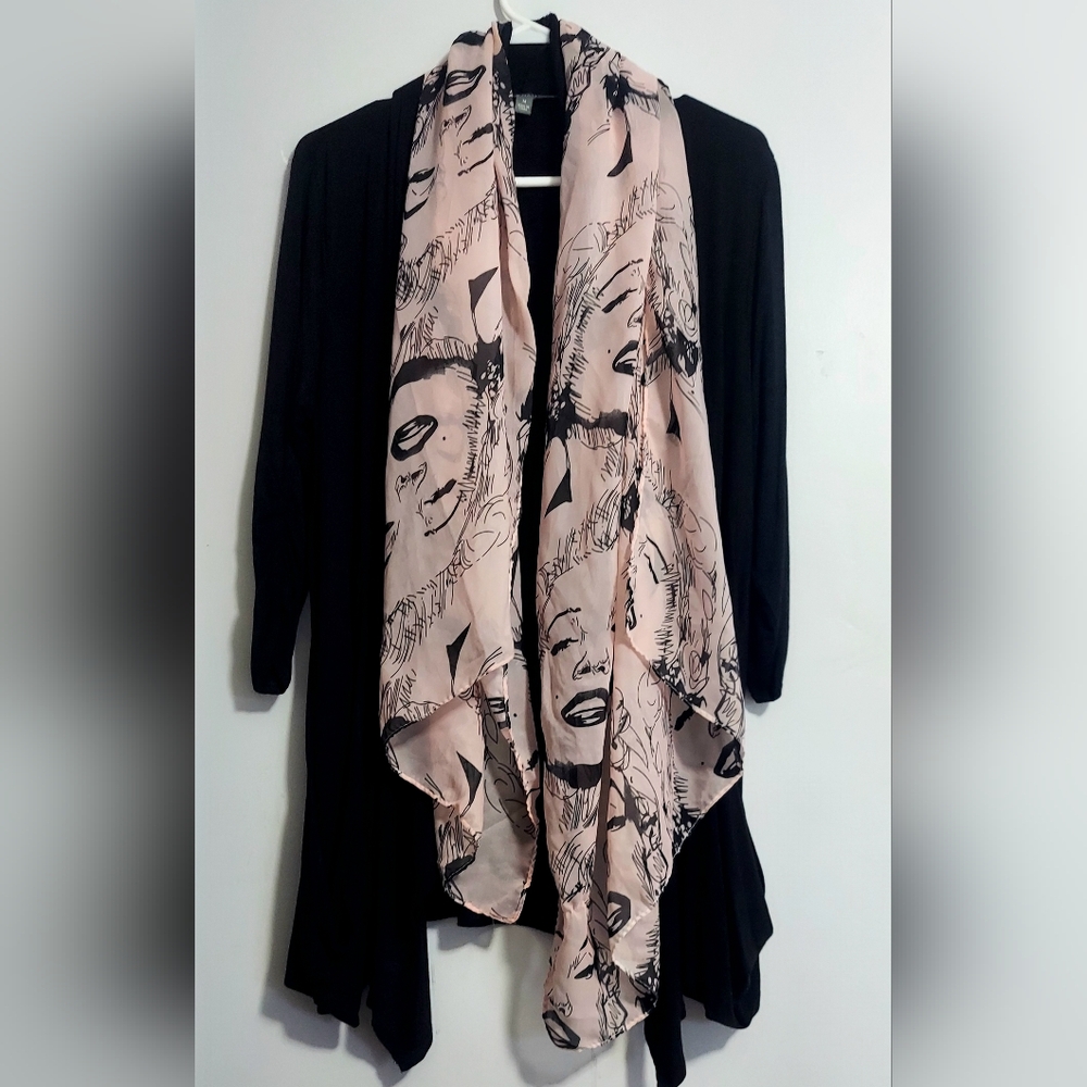 Kate & Mallory Black Open Cardigan w FREE Pink & Black Marilyn Monroe Scarf